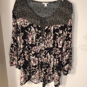 CATO Black & Mauve Bell Sleeve Blouse, 18/20W